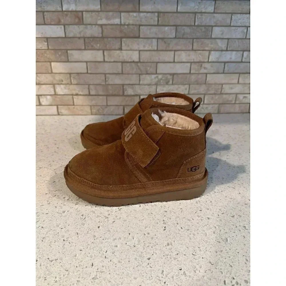 UGG T Neumel Graphic boot for kids  b1‎